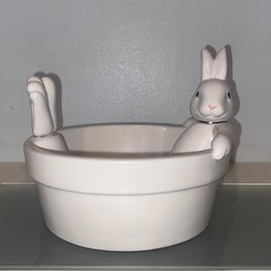 Retired Department 56 White Bunny Cheese Dip Bowl Server w/ Head Feet Spreaders